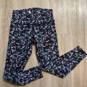 Blue floral Lululemon Leggings